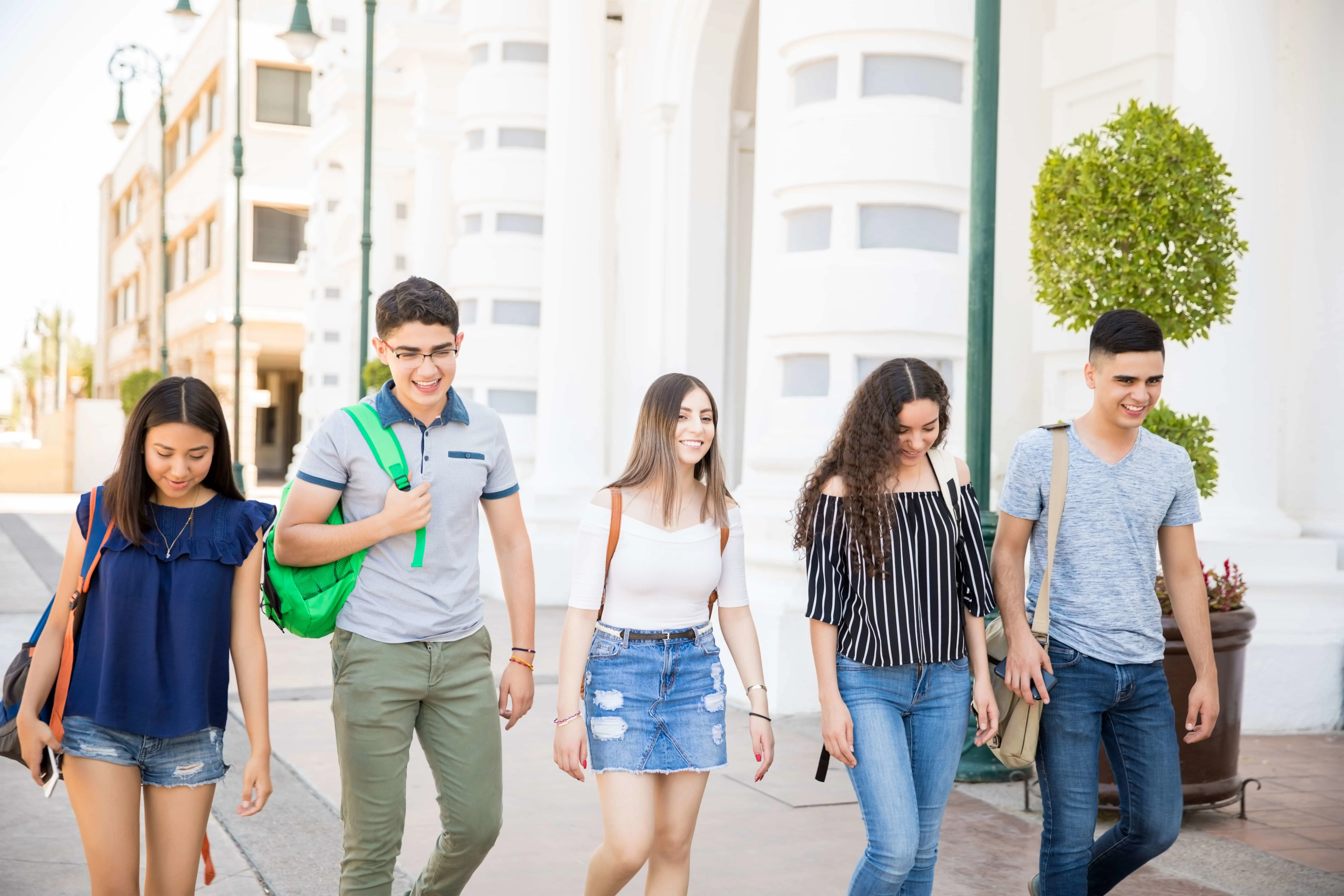 dubai-as-a-study-abroad-destination-why-students-are-choosing-it-webp.webp